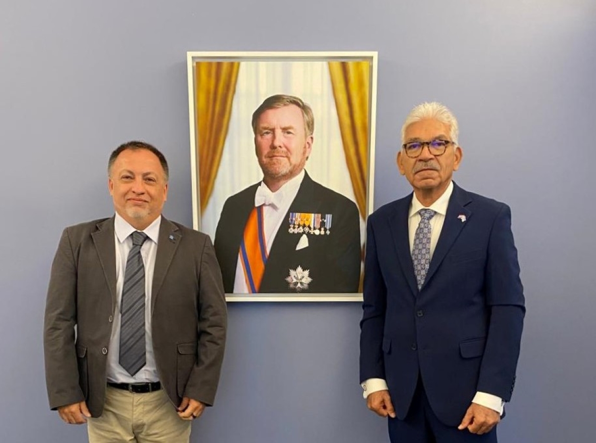 Gobernador interino di Aruba a reuni cu representante di UNHCR