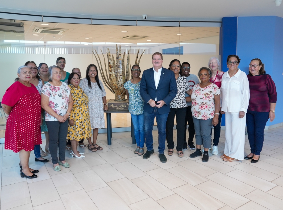 Prome Ministro a logra pa grupo ‘Pasadia Oranjestad’ haya espacio den MFA Savaneta pa reuni