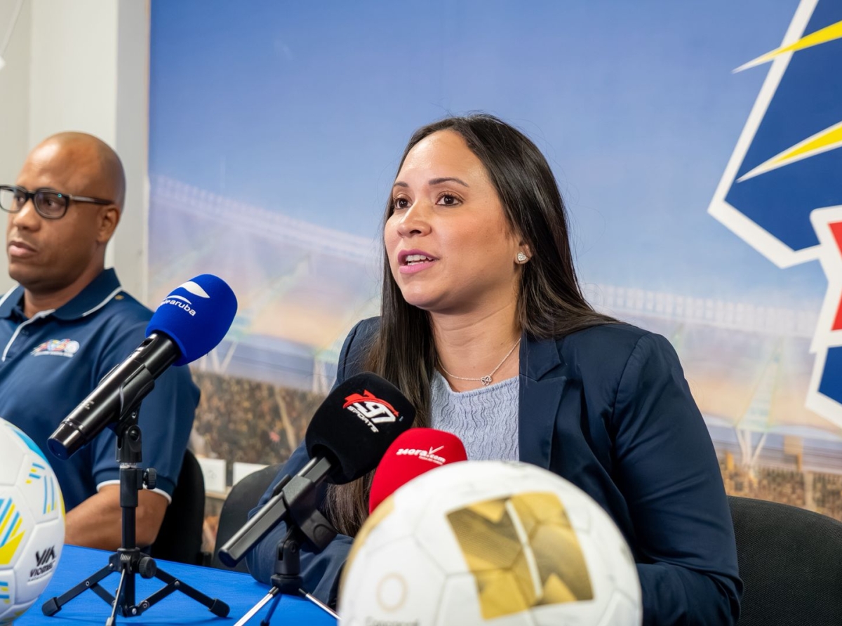 Ministro ta haya e competencia di CONCACAF Boys U15 como un momento historico