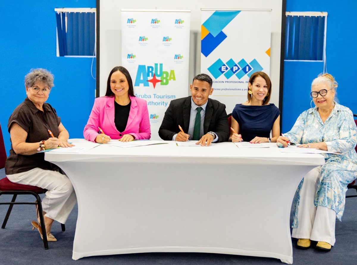 Minister Wendrick Cicilia a destaca e importancia di desaroyo laboral
