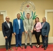 Parlamento di Aruba a reuni cu Secretario Hulandes di estado Van Marum
