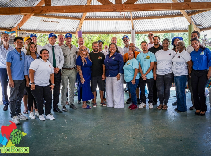Staatssecretaris a bishita na Santa Rosa y a keda impresiona di kico tur ta wordo produci na Aruba