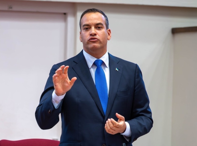 Uzo di surplus ta ancra den ley di supervision