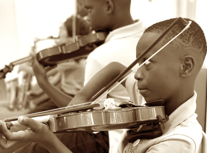 Subsidio disponibel pa educacion cultural na Aruba tambe   