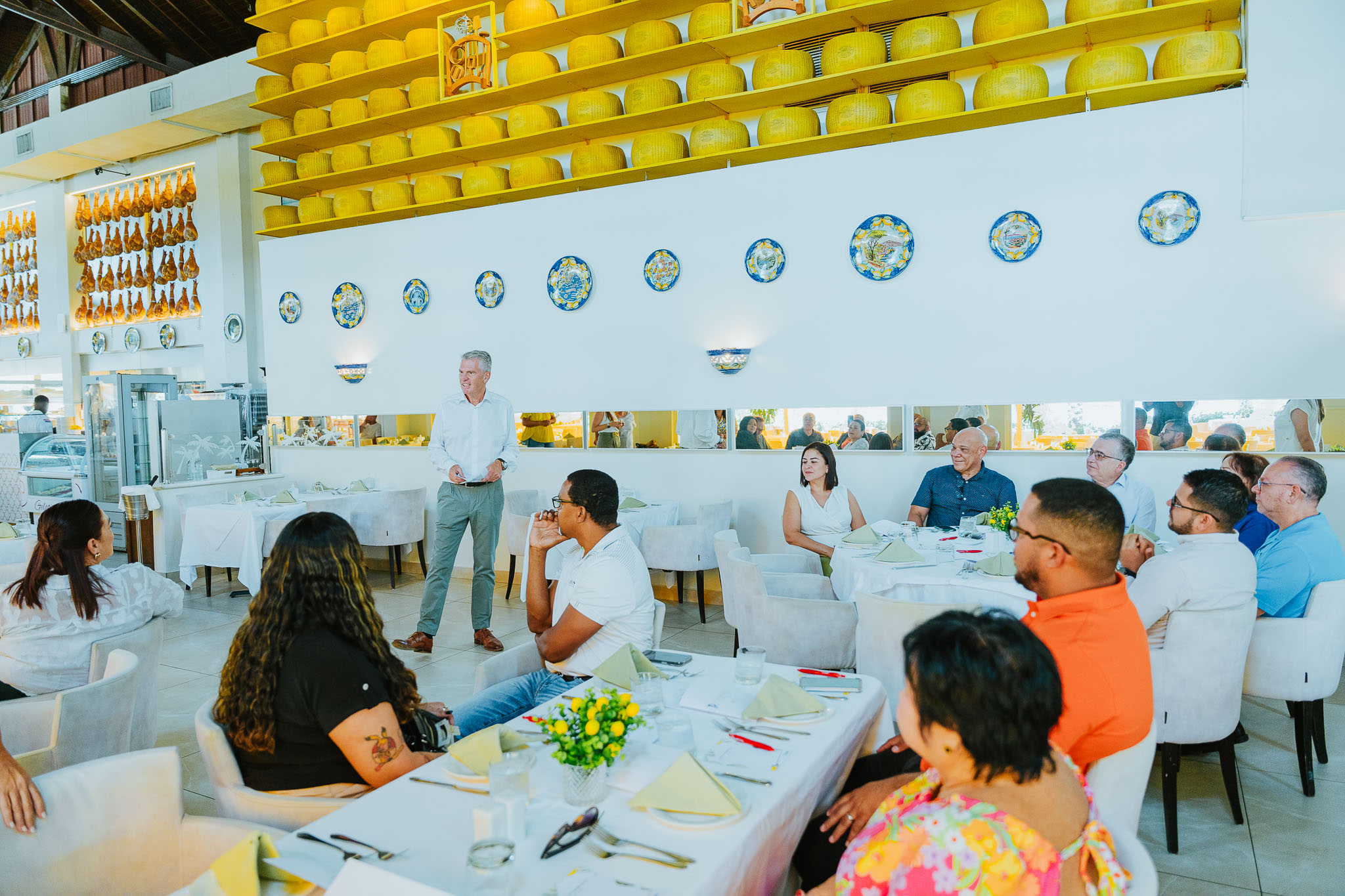 Aruba Bank ta celebra Dia di Prensa cu un brunch special