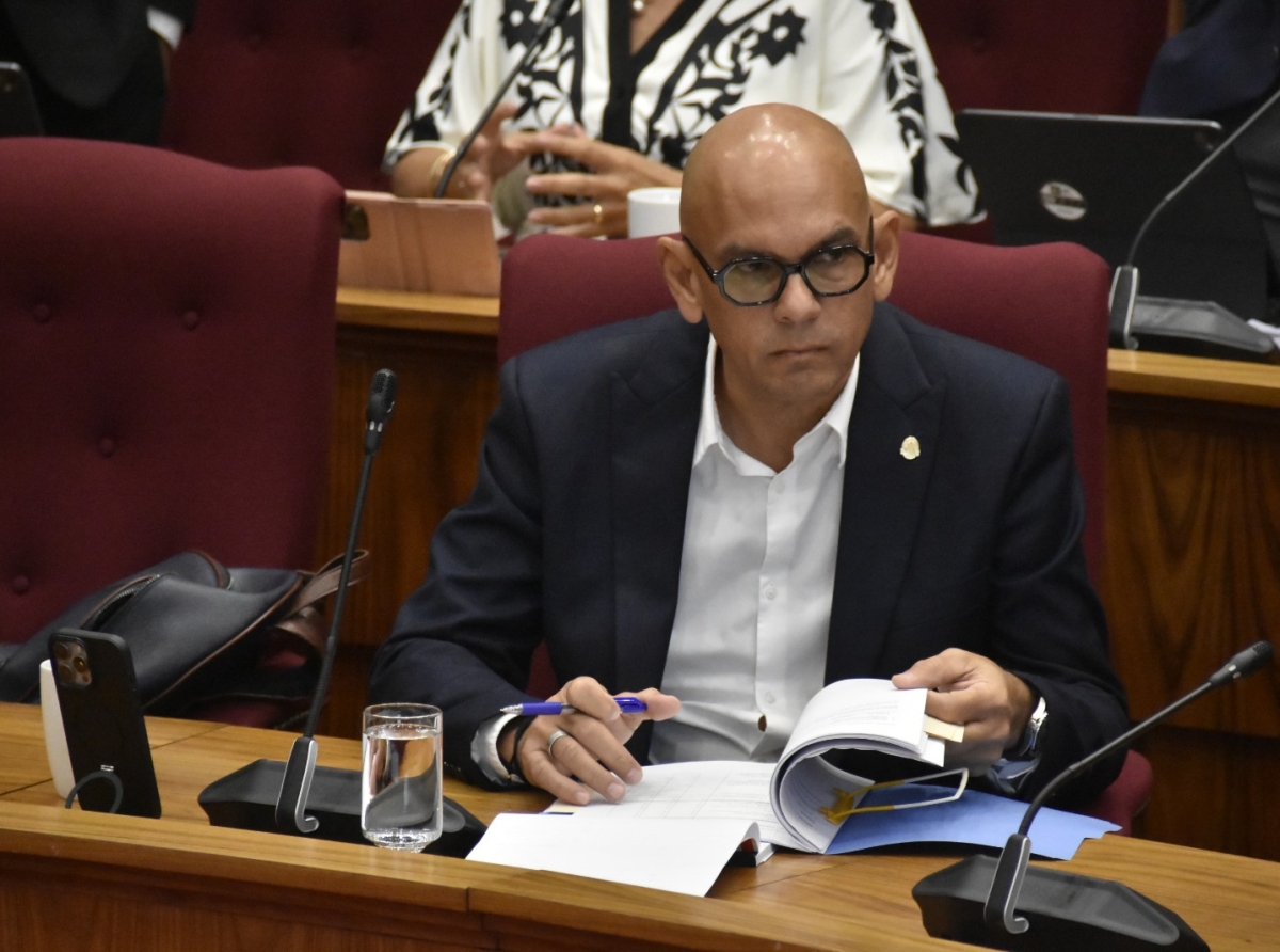 Mester bin cu un estudio riba efectonan di orario di trabou pa siman cu for di 2013 a conoce un reduccion