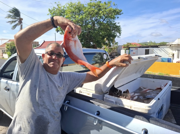 Renny Greaux tambe cla pa ‘Torneo di Pesca Savaneta’