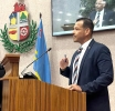 Eman no ta cumpli cu loke el a bisa Parlamento riba Rijkswet