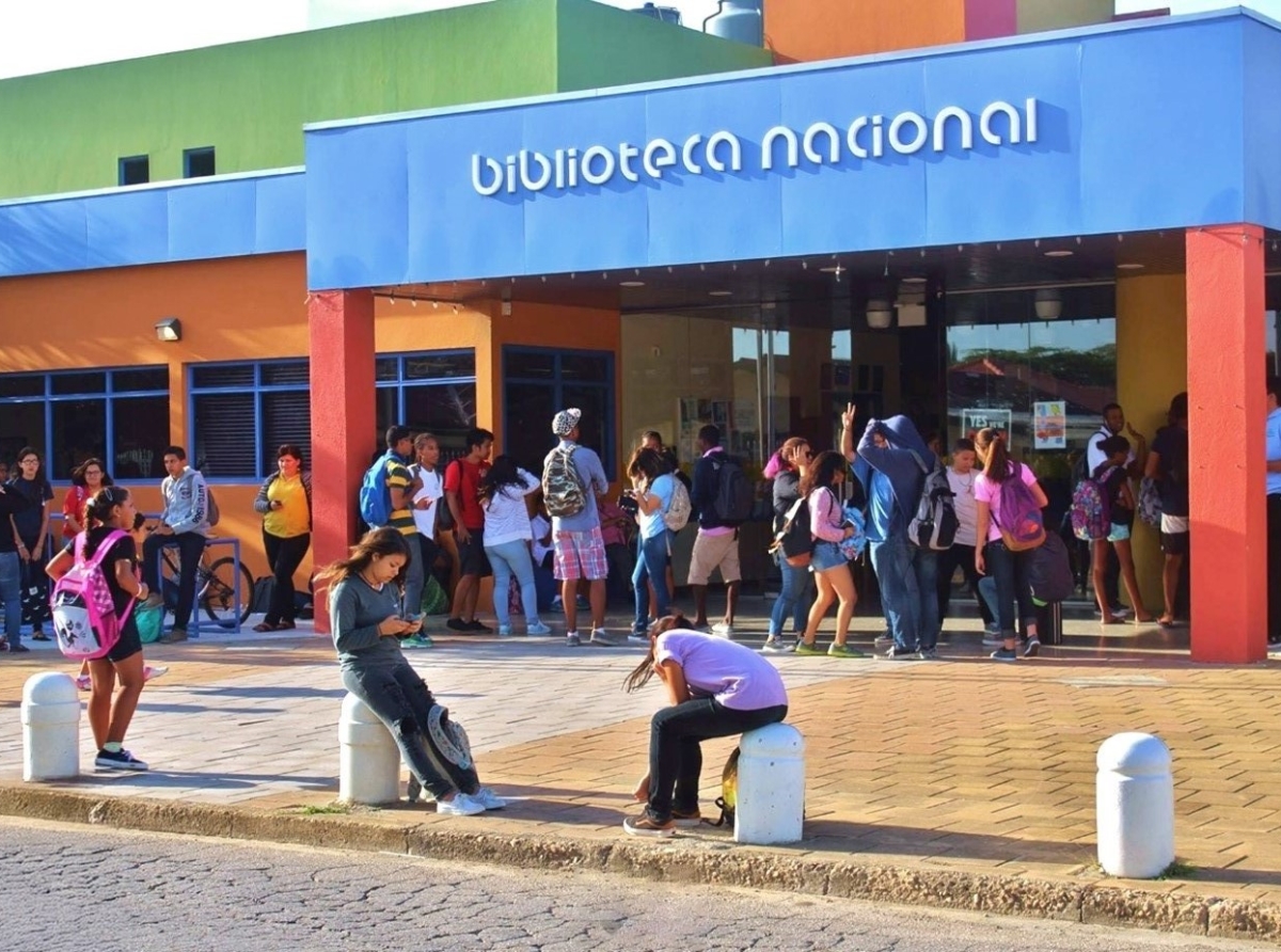 Biblioteca ta ofrece Ebooks cu Audiobooks y revista na su miembronan