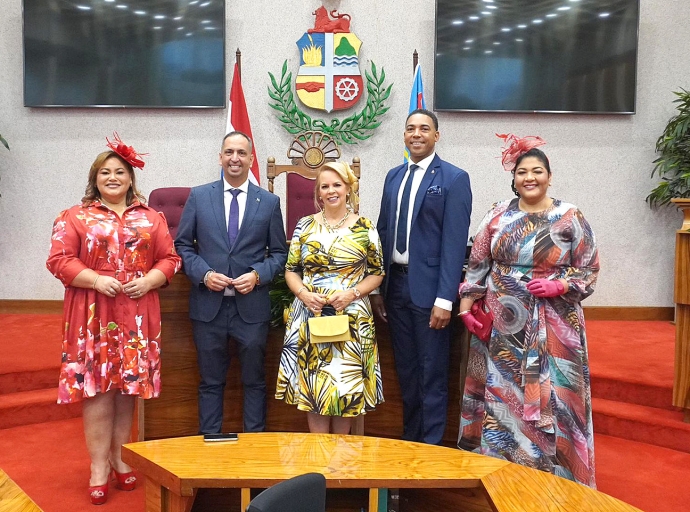 Fraccion di MEP lo percura pa parlamento semper worde respeta