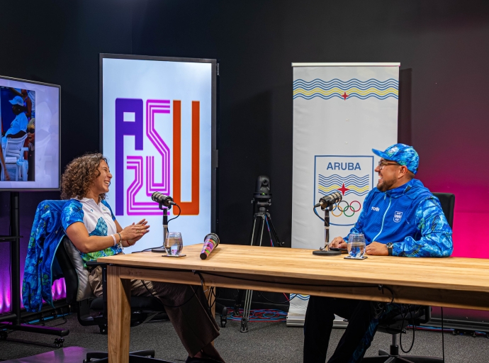 Podcast nobo di Comite Olimpico entrevistando atleta Chloë Farro