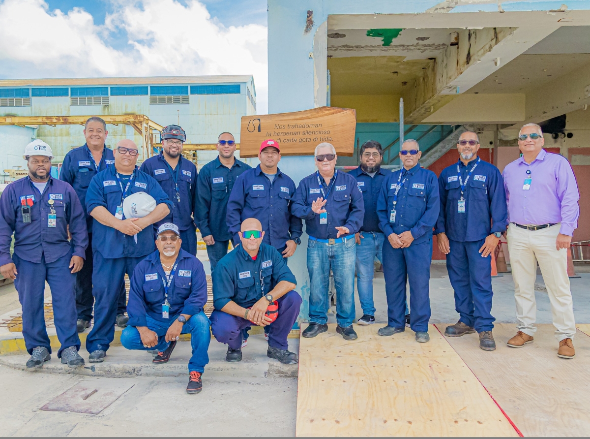 A cuminsa pa crea un Control Center ultramoderno na WEB Aruba NV