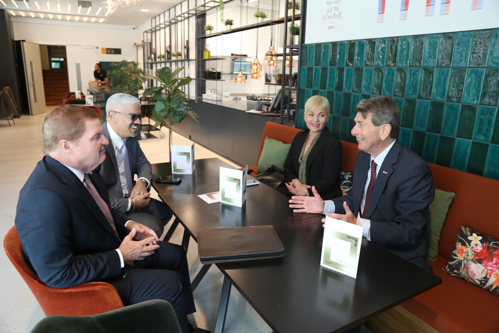 Prome Minister Eman a reuni cu Nico van Grieken