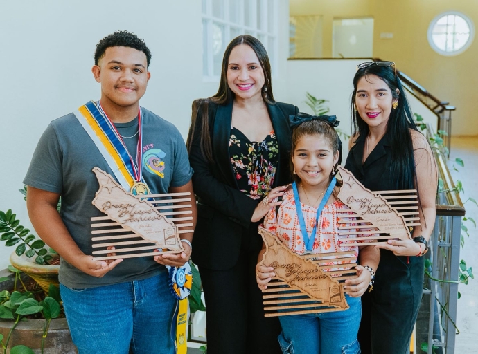 Minister Gerlien Croes a reconoce varios atleta pa nan logronan sobresaliente den deporte