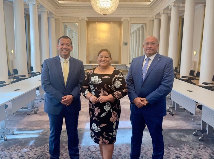 Den pasado a papia di gedwongen consensus, pero awo ‘er is geen consensus’ di parti di Parlamento di Aruba
