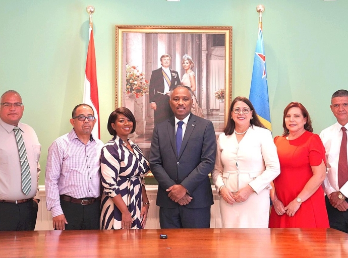 Empleadonan di DWH a huramenta como funcionario di BOA