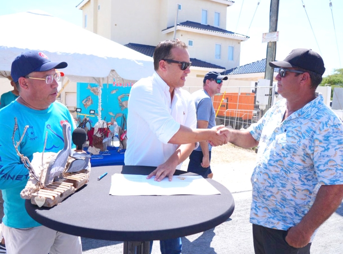 Renobacion di pier di ex-Brisas del Mar na Savaneta ta start