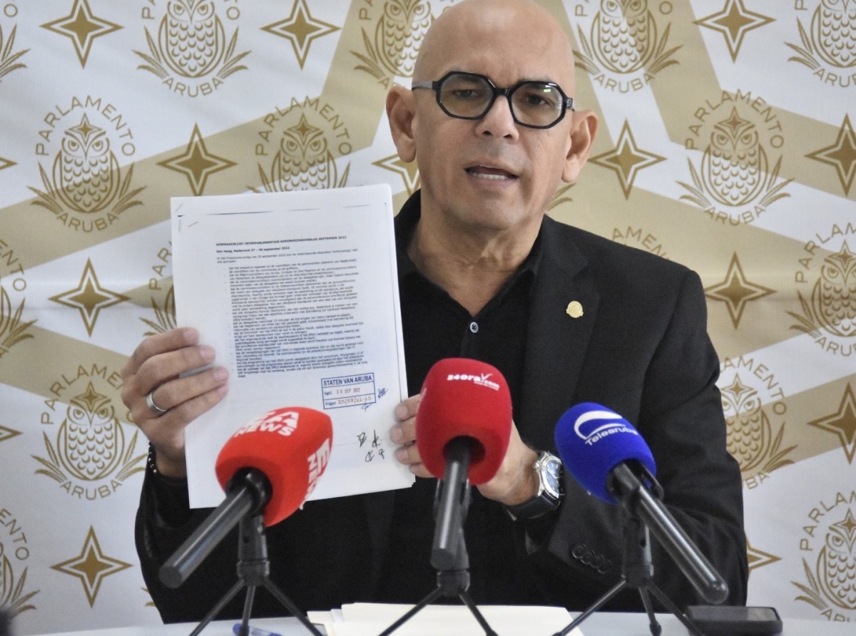 ‘E Hulandesnan mes a bisa cu Parlamento di Aruba ta buitenspel’
