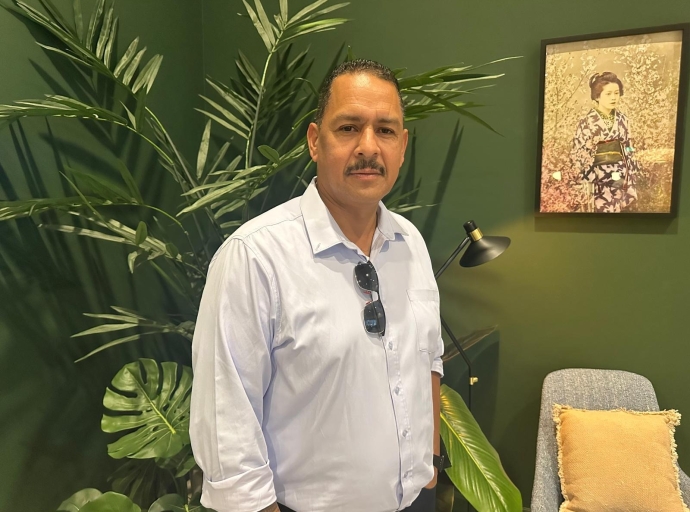 Parlamentario Carlos Bermudez a reuni cu Unicef na Hulanda