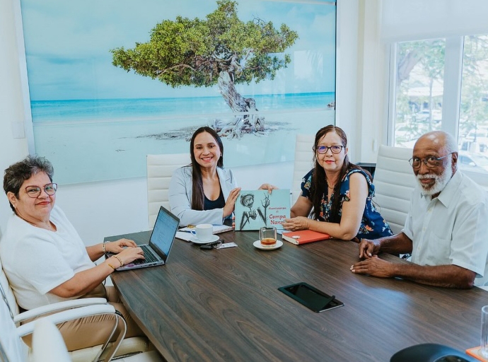 Buki cu storianan di Compa Nanzi a wordo actualiza   