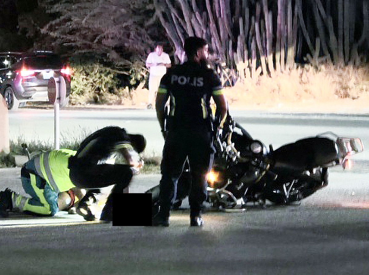 Accident fuerte a cobra bida di motociclista riba Caya Betico Croes