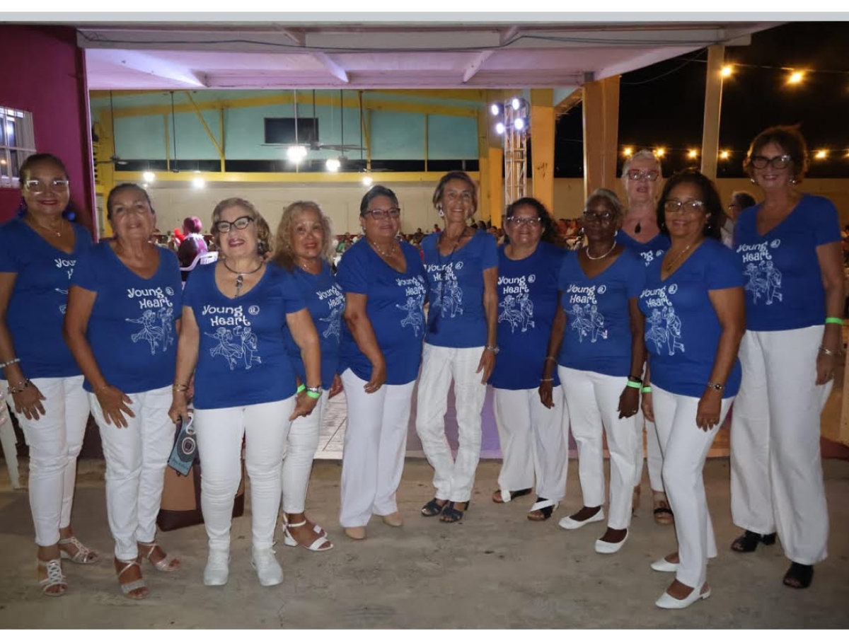 Presentacion ‘Intercambio Cultural entre Generacionnan’ tabata fabuloso den Centro Caiquetio