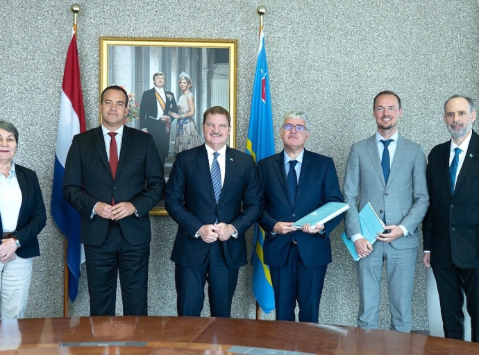 Politica enfoca riba crecemento husto y fortificacion di poder di compra ta duna resultado