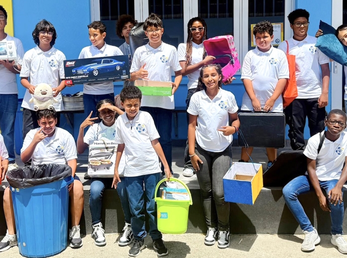 Un dia cu alumnonan a bay scol cu tur otro cos menos tas