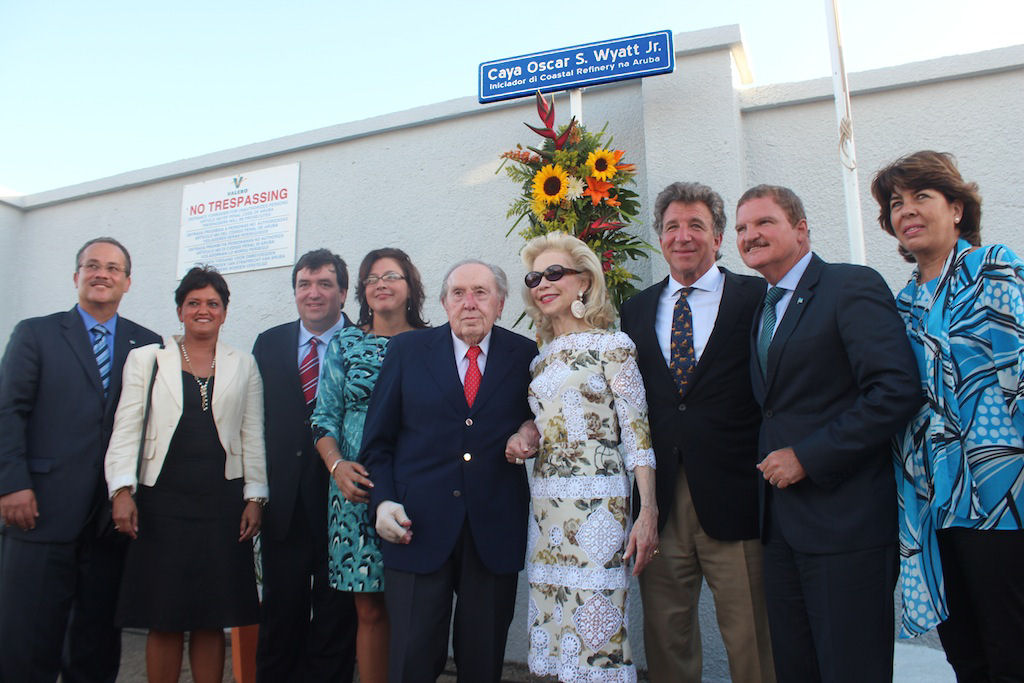 Prome Minister Eman ta expresa convivencia cu famia Wyatt