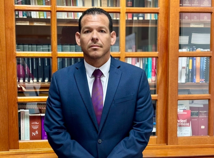 Conseho di profesor Hulandes ta conclui cu Evelyn no a firma pa Rijkswet