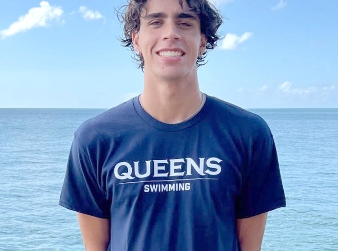 Inald Fernandes Perna ta sigui su estudio na Queens University of Charlotte na North Carolina