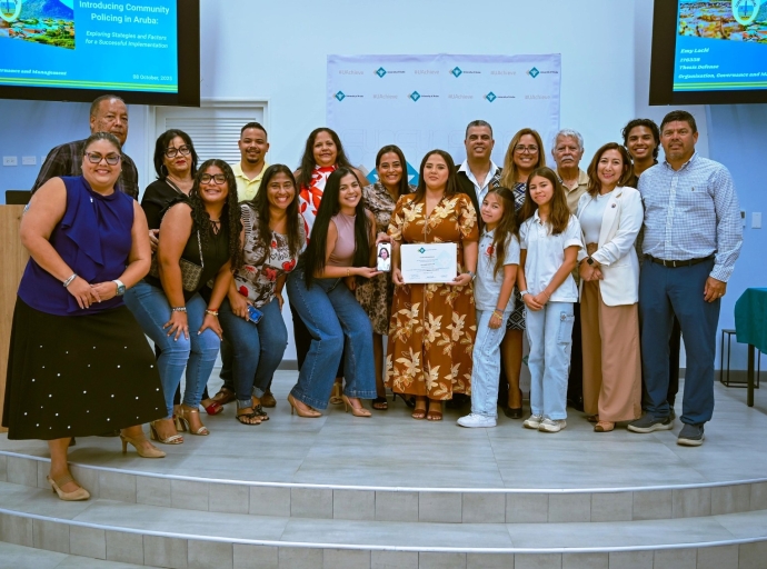 Diesdos agente ta siguiendo un curso special bao nomber di KPA Track