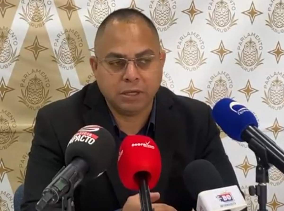Politiconan cu ta traha pa pueblo ta wordo hala un banda pa motibo politico