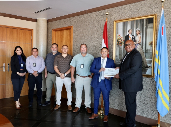 Minister Wendrick Cicilia a ricibi plan di implementacion for di DAO