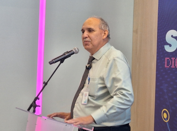 Setar y otro partnernan ta trece diferente topico dilanti durante “Digital Week”