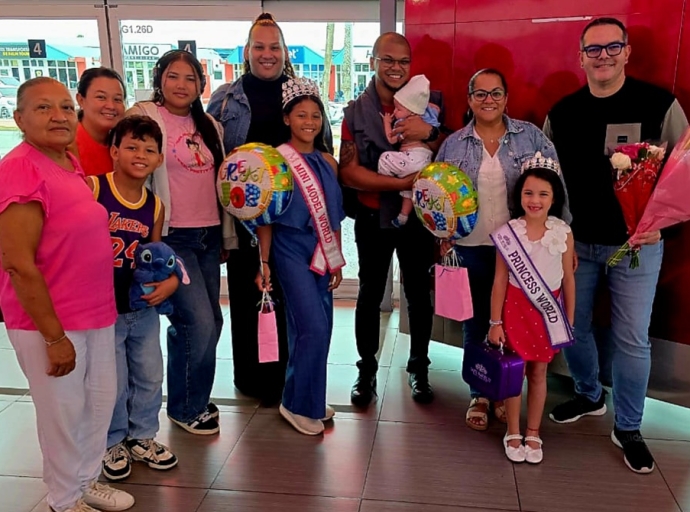 Samantha Romero a wordo corona Preteen World 2025