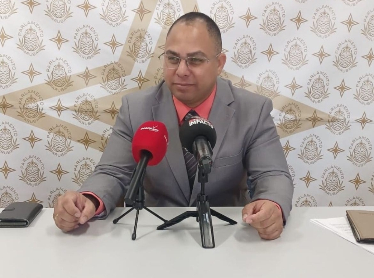 Parlamentario Eduard Pieters ta reafirma posicion firme di PPA riba e asunto di Rijkswet