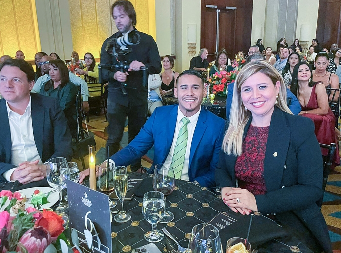 Excelencia y compromiso ta factornan cu ta contribui na e exito di nos turismo