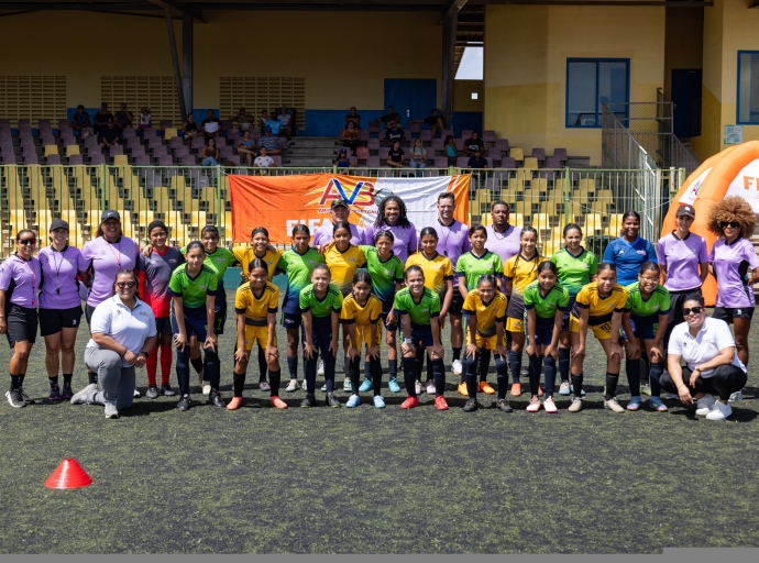 AVB FIFA Talent Academy ta sigui fortalece desaroyo di Futbol Femenino