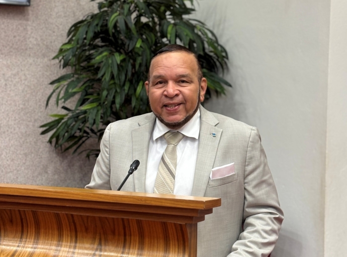 Parlamentarionan di Panlefi di AVP-Futuro mester un cursus urgente riba Rijkswet