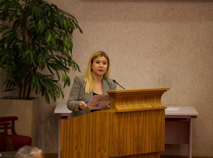 “Aruba mester move pa dilanti cu responsabilidad y credibilidad”