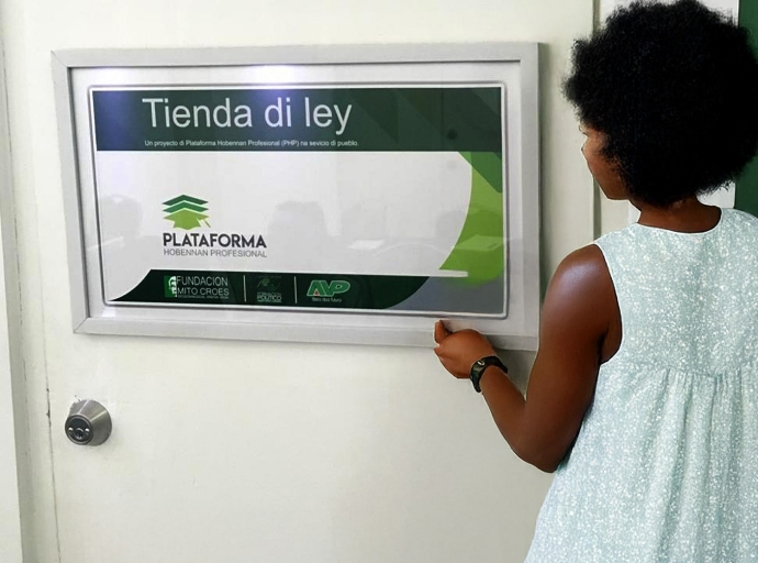 Informacion gratis pa publico cu kier sa asunto legal di maneho ‘Hunto pa Progreso’