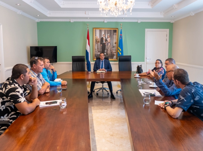 Minister Wever ta reuni cu Comision Pro Cunukeronan Arubiano