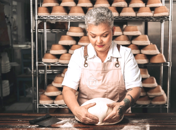 Panadero Zaida Everon y su negoshi nomina como ‘Mihor Panaderia den Caribe’