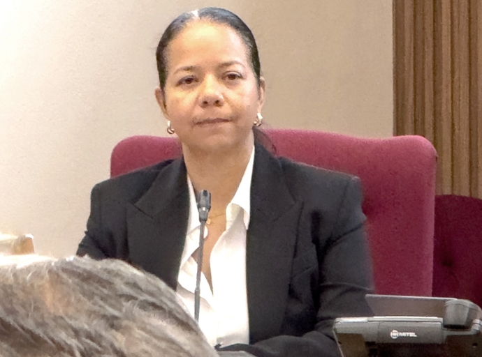 Colegio EPI hunto cu Instituto Summa di Hulanda cu Zorgopleiding pa tur Isla di Reino