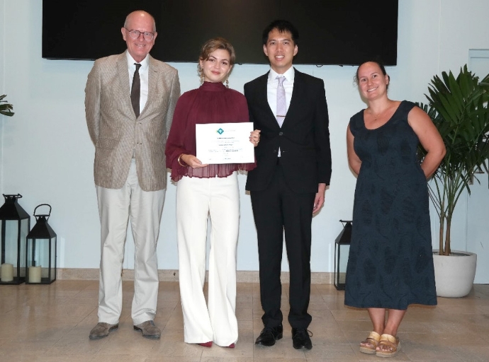 Cristie Famke Canninga a gradua na Universidad di Aruba