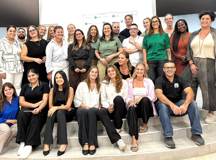 Studiantenan di Universidad di Aruba y NHL Stenden a presenta concepto pa Hofi Fontein