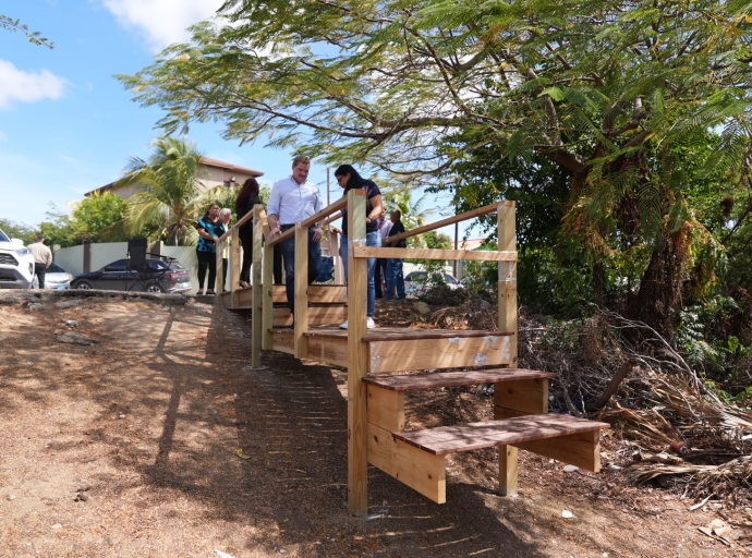 Trapi na Mabon ta facilita acceso na nos grandinan den bario