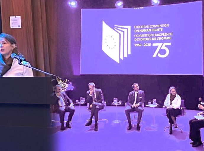 Huez Solange Christiaan a representa Corte Comun na celebracion 75 aña Derechonan Humano Europeo