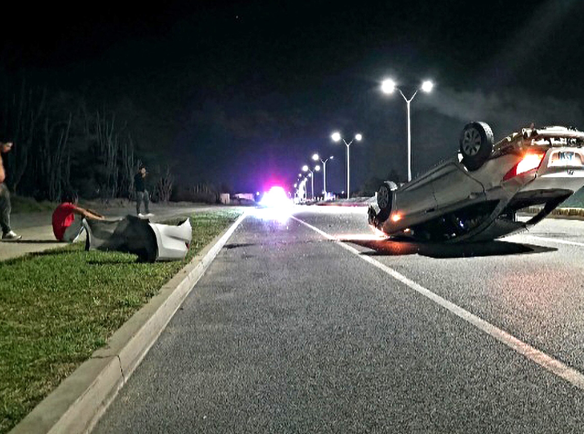 Auto a bolter cu tres hoben aden riba WVB Boulevard